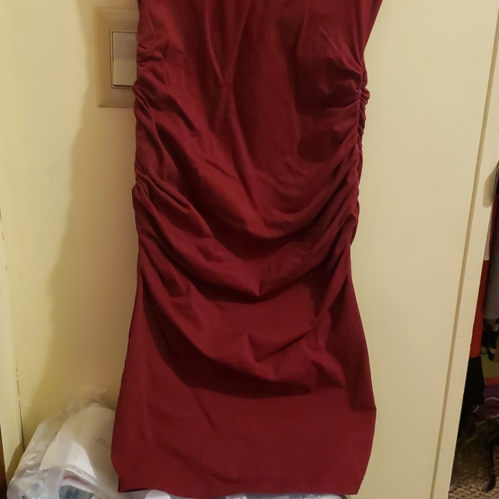 Clothes - Picture 5 of 8